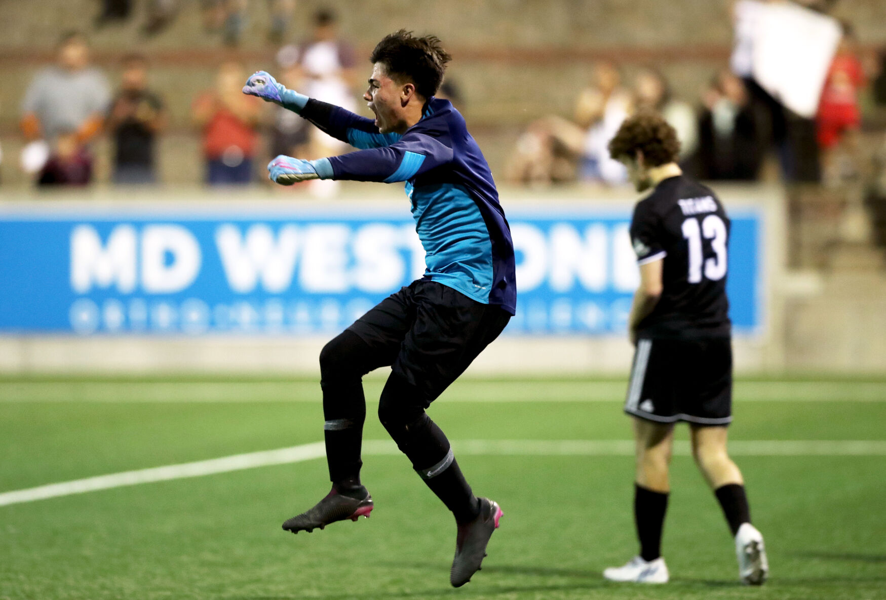051122-owh-spo-statesoccer-em11.jpg